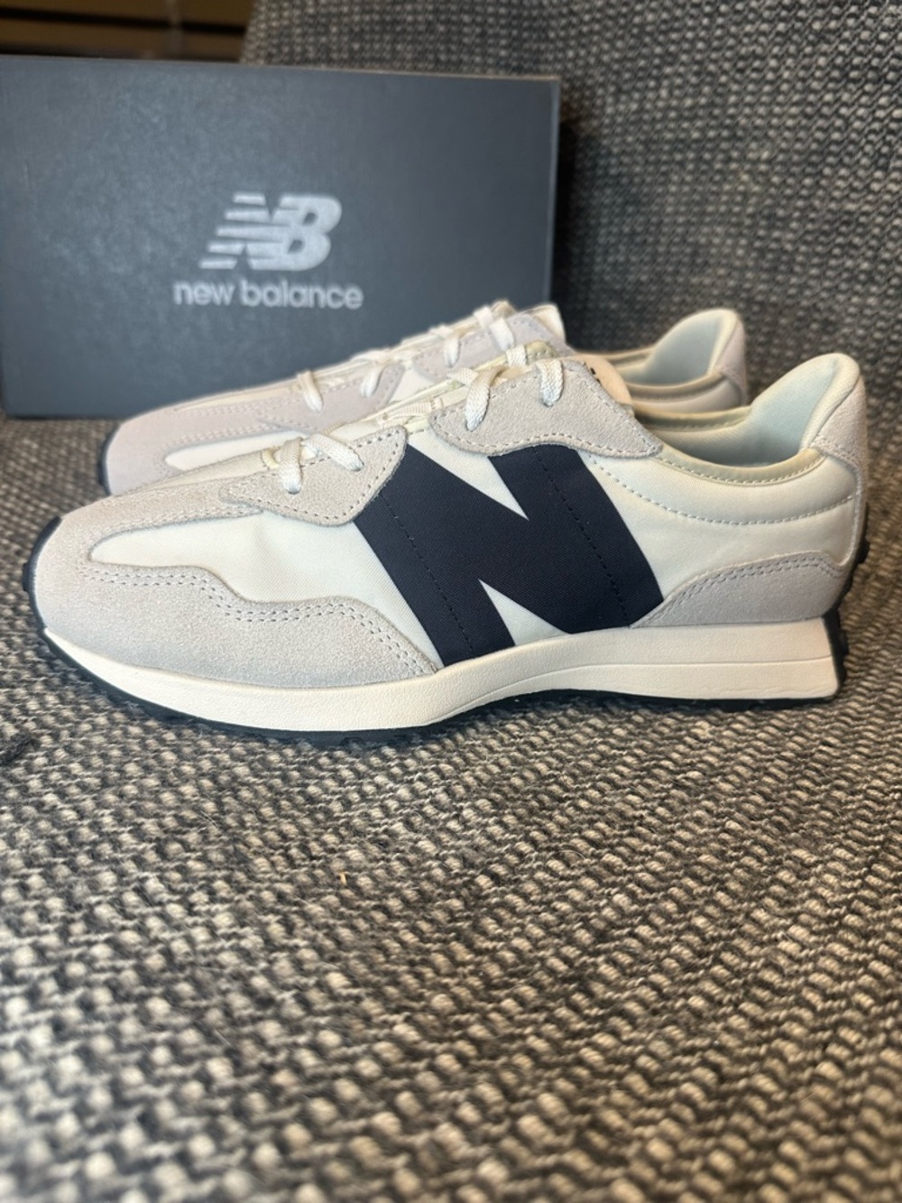 🆕 New Balance 327 Shoes - Picture 4 of 9
